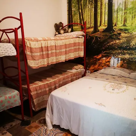 Pinnettu Sardo In Ecosistema Insetti E Animaletti Simpatici In Condivisione,leggere Attentamente Prima Di Prenotare,stanza Matrimoniale E Stanza Condivisa Senza Finestra Landsted Oliena